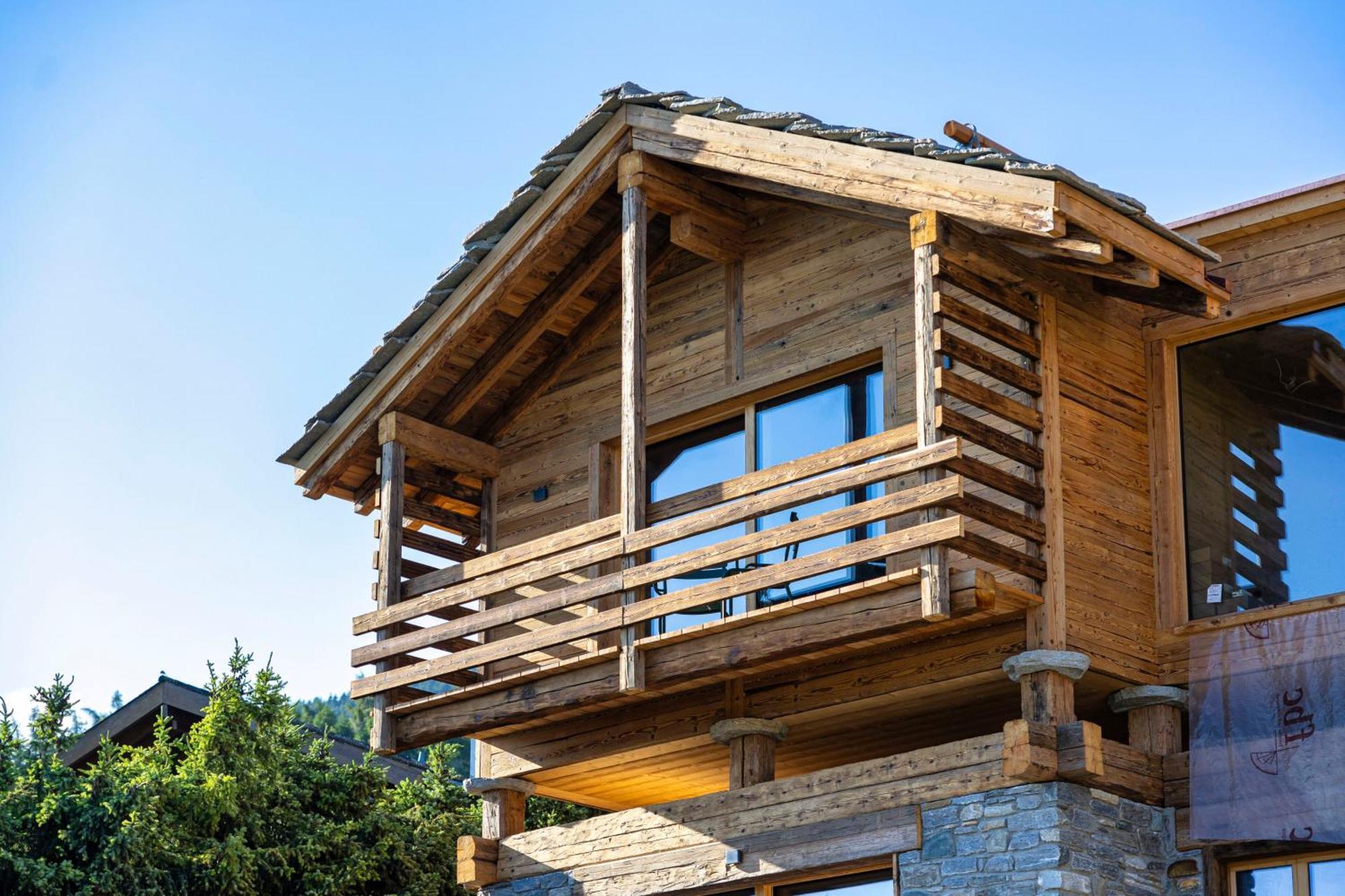 Mad Retreat Hotel Нендаз Екстериор снимка