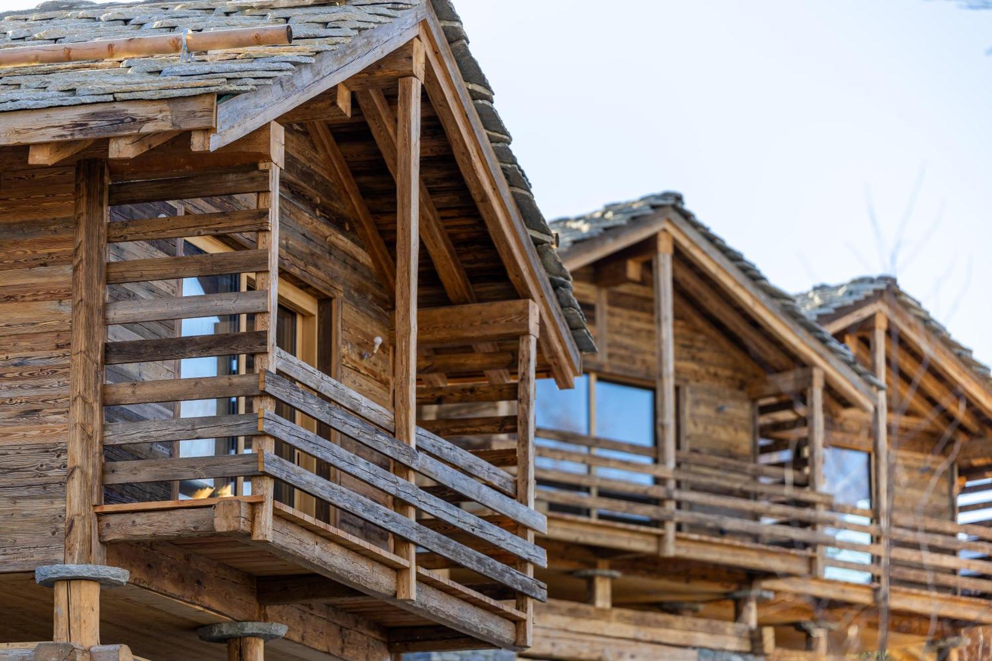 Mad Retreat Hotel Нендаз Екстериор снимка