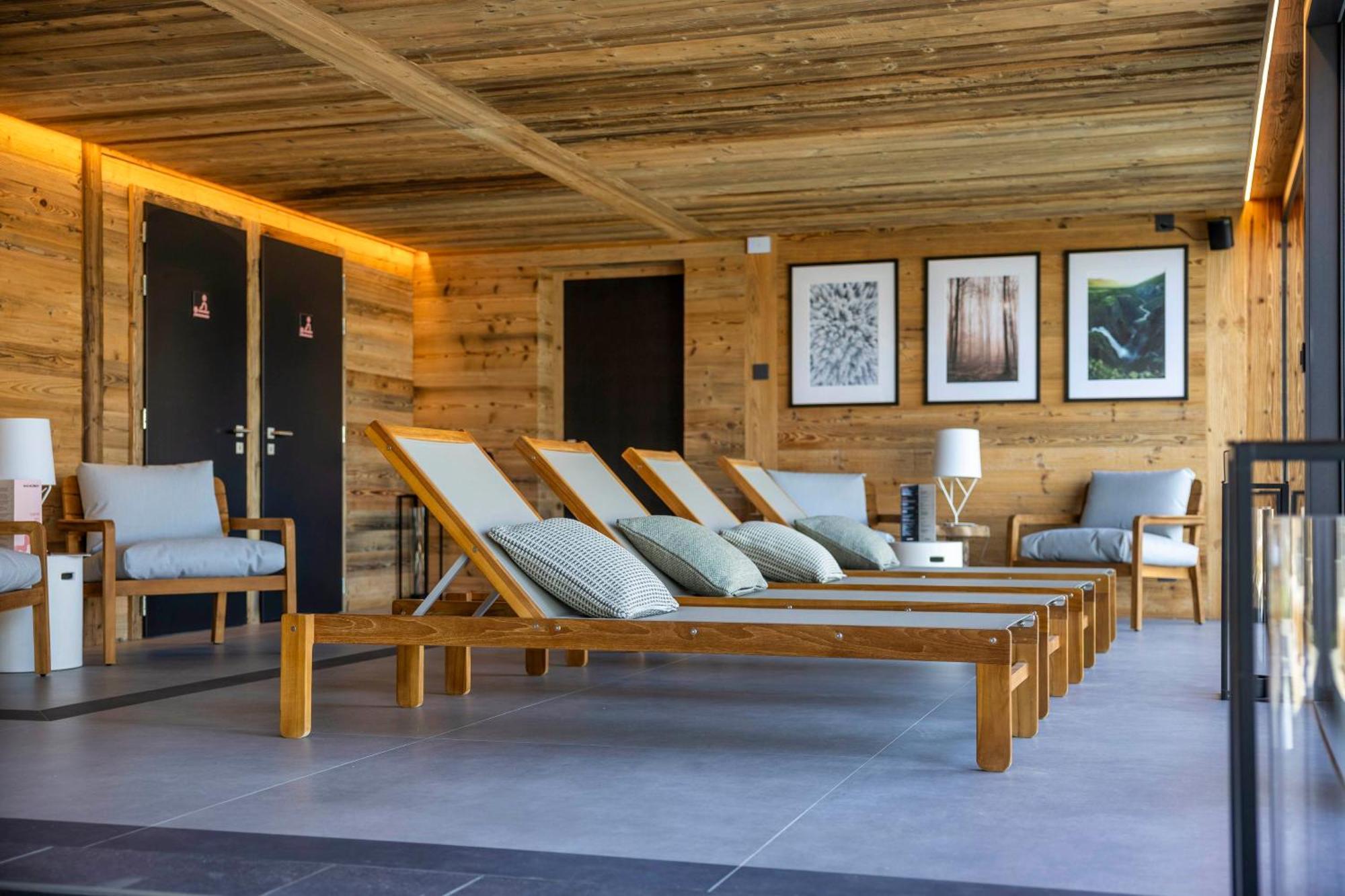 Mad Retreat Hotel Нендаз Екстериор снимка